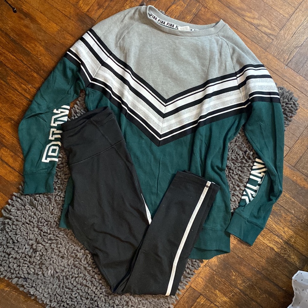 VS Pink Campus Crew & Knockout Legging Set
